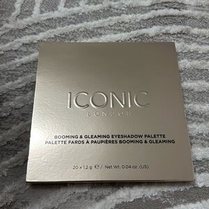 Iconic London blooming & gleaming eyeshadow palette